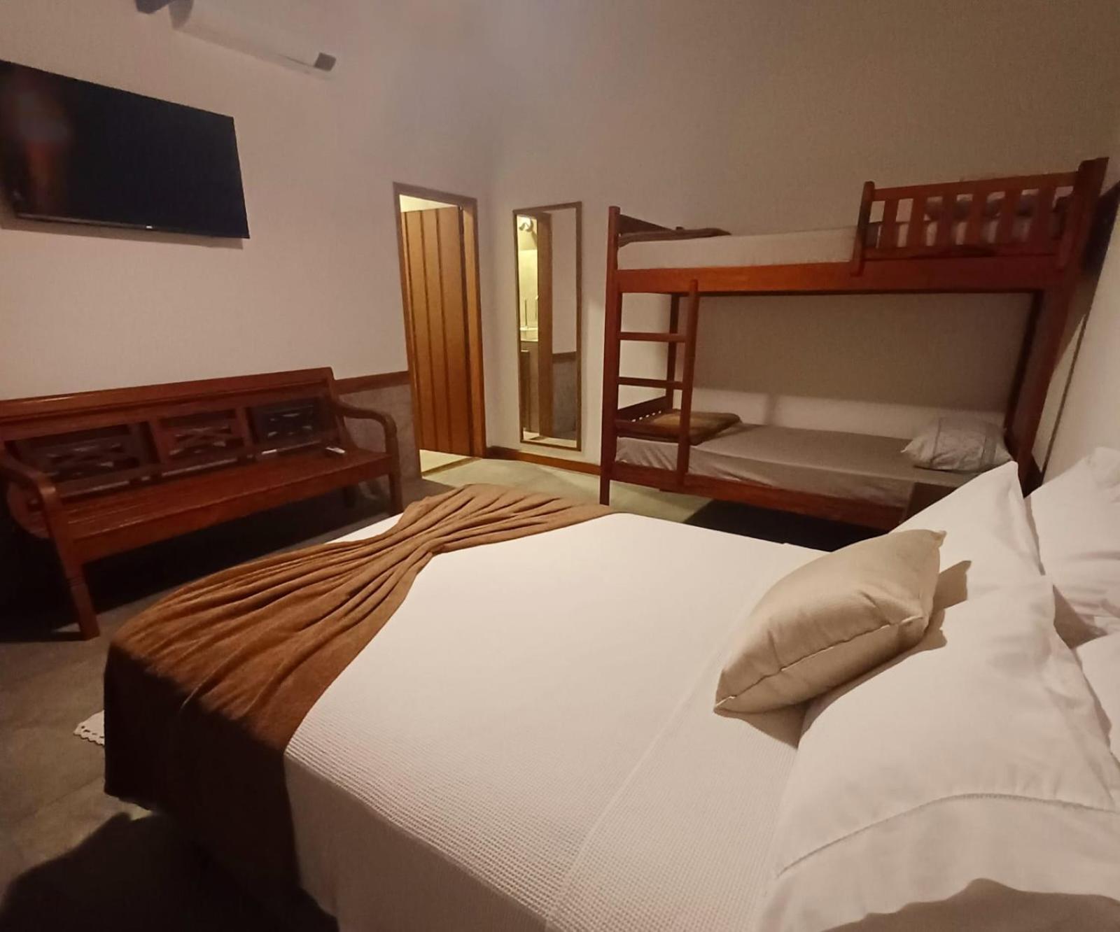 Suites Estou De Ferias Araquari Eksteriør billede